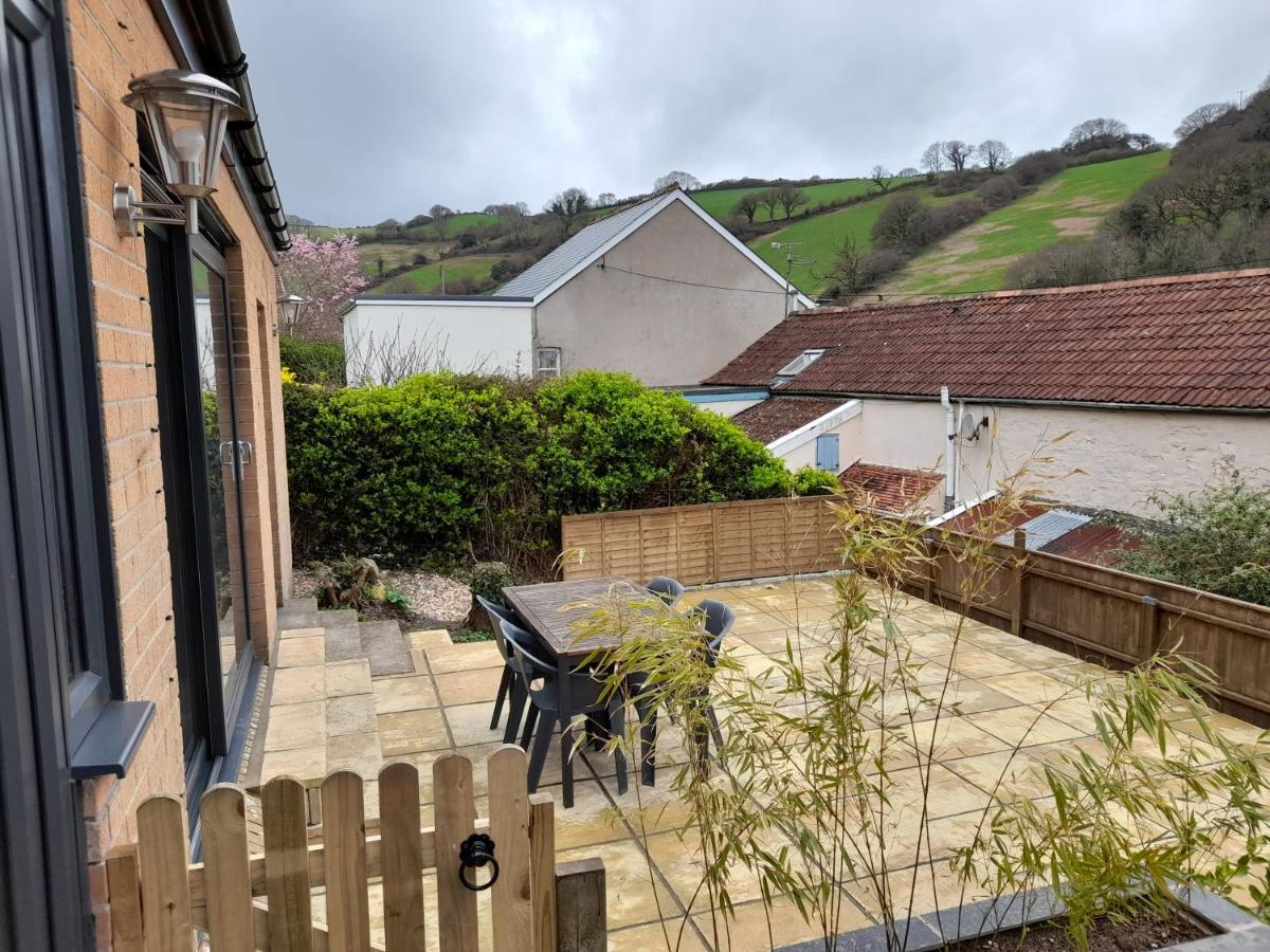 High Tide - 2 Bed Sunny Holiday Home Near Beach With Garden And Parking Combe Martin Exterior photo